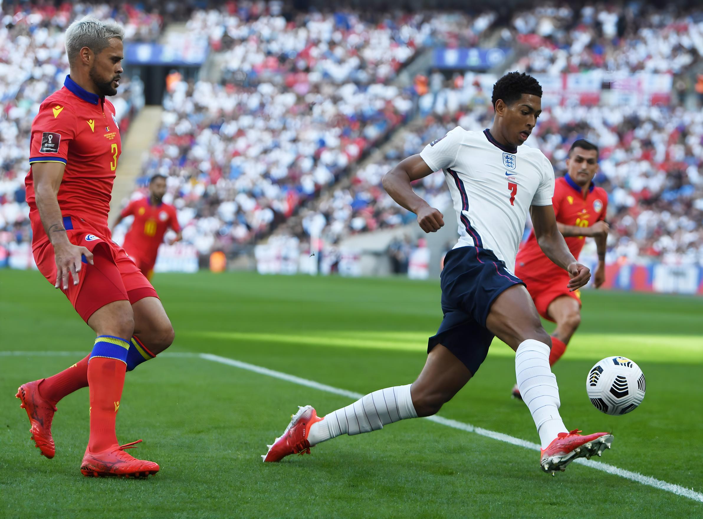 担任一线队 担任一线队